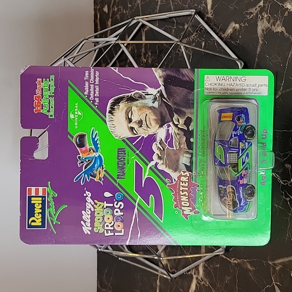Revell racing #5 kelloggs spooky froot loops frankenstein terry labonte die-cast - Picture 1 of 4